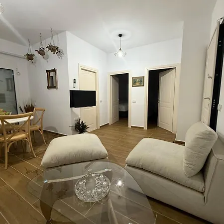 Holiday Home Appartamento Golem (Tirana)
